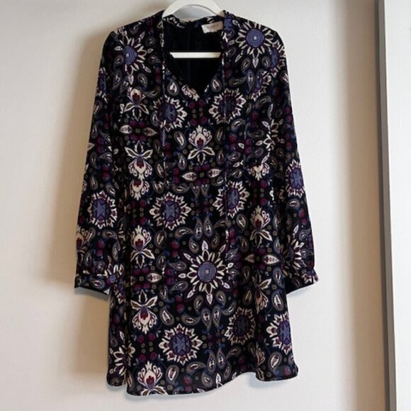 Everly Multi Color Floral Long Sleeve Skater Dress size M - Picture 1 of 9